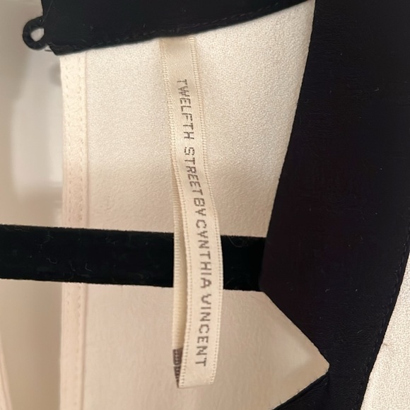 Twelfth Street By Cynthia Vincent - Picture 5 of 11